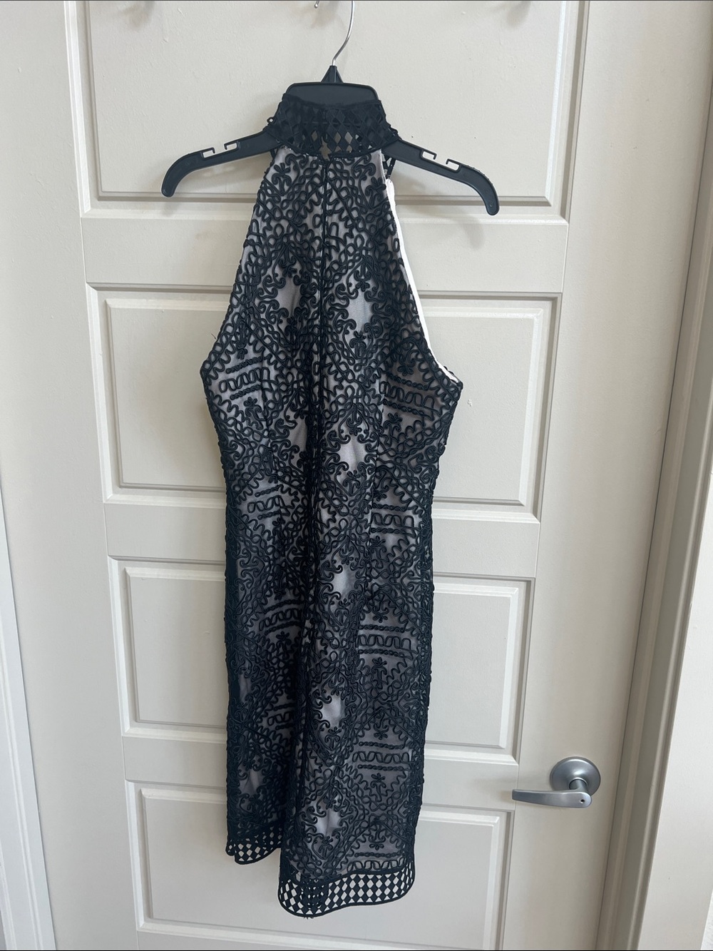 Nicole Miller Black Lace Midi Halter Dress Sz 4 wedding guest mini Nude Lining - Picture 6 of 11